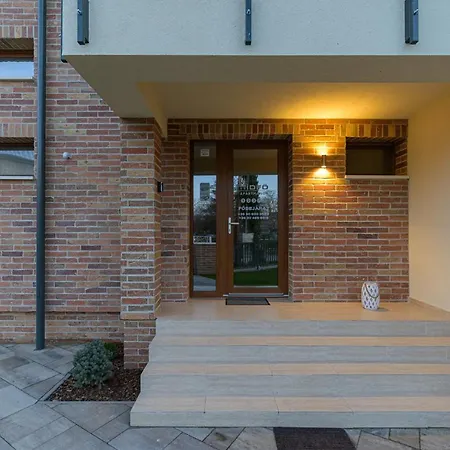 Hidfo Apartman-nyugalom Szigetei *