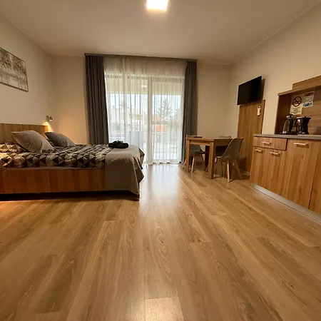 Ξενοδοχείο με διαμερίσματα Hidfo 3*