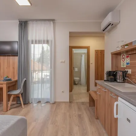 Hidfo Apartman-nyugalom Szigetei