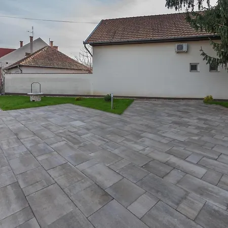 Hidfo Apartman-nyugalom Szigetei Gyula